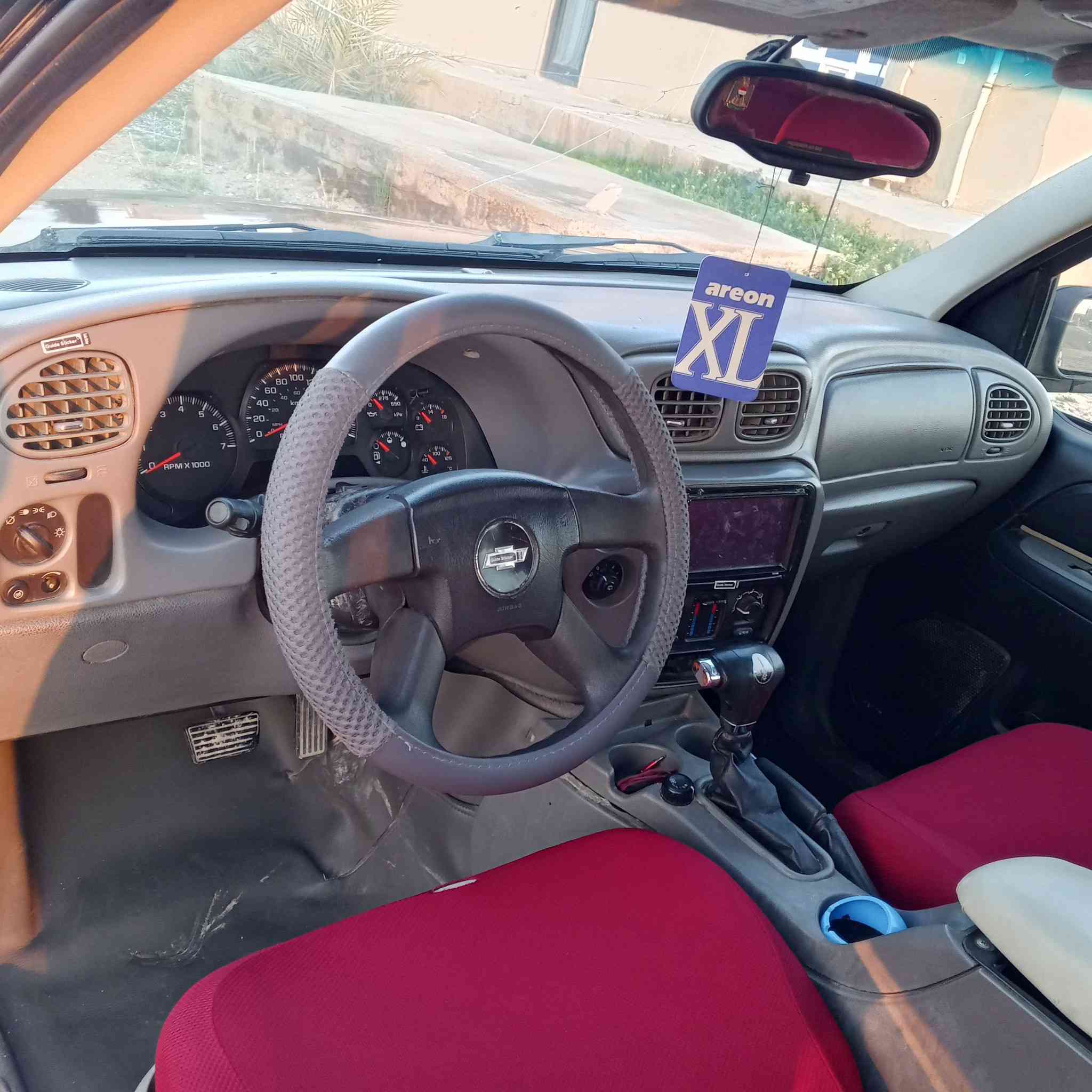 السلام عليكم اخوان سياره بلايزر 2008 للبيع
كير محرك صدر تايرات كهربائيات كلها شرط محرك 6 نشاط فول صرف بانزين انسا رقم صلاح الدين لون عنابي مصبوغه حزام جماليه فقط بدون دواخل داخل خارج شرط  السياره ماتحط عليها ربع جاهزه ع اخر حبايه
 ((يرهم مراوس جارجر)) اوباما *********** تحياتي للجميع
 (((السعر 60 وبيها مجال)))) مكاني صلاح الدين الشرقاط
