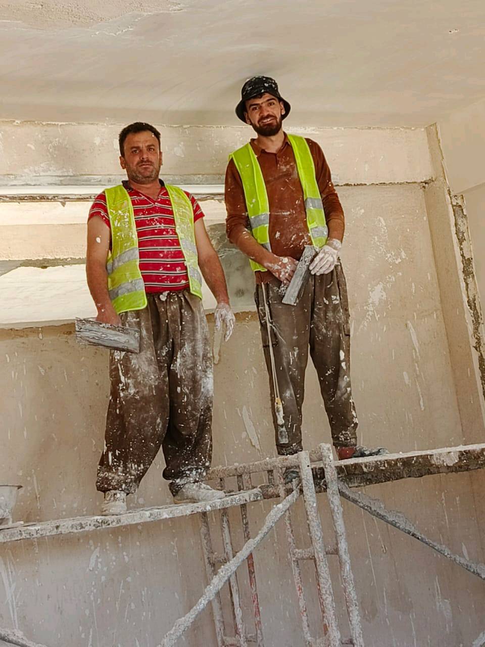 موصل سهل نينوى برطله يوجد كادر لبخ جص سنمت وجص 