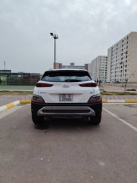 هونداي كونا ٢٠٢٣ محرك ٢٠٠٠ دوش  بدون ايرباك جميع الايرباكات سليمة  )  ...