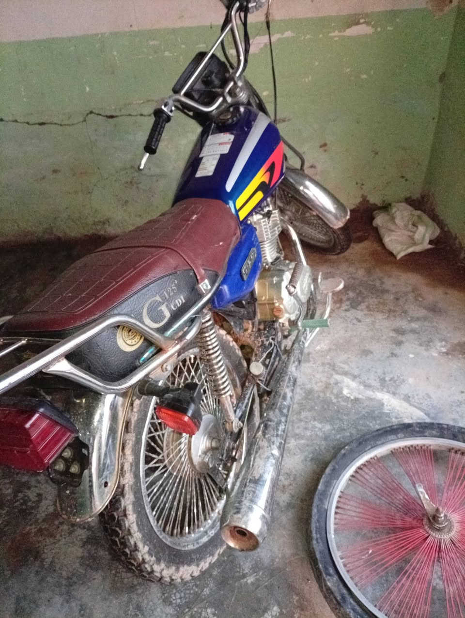 للبيع 350وبي مجال 
***********
