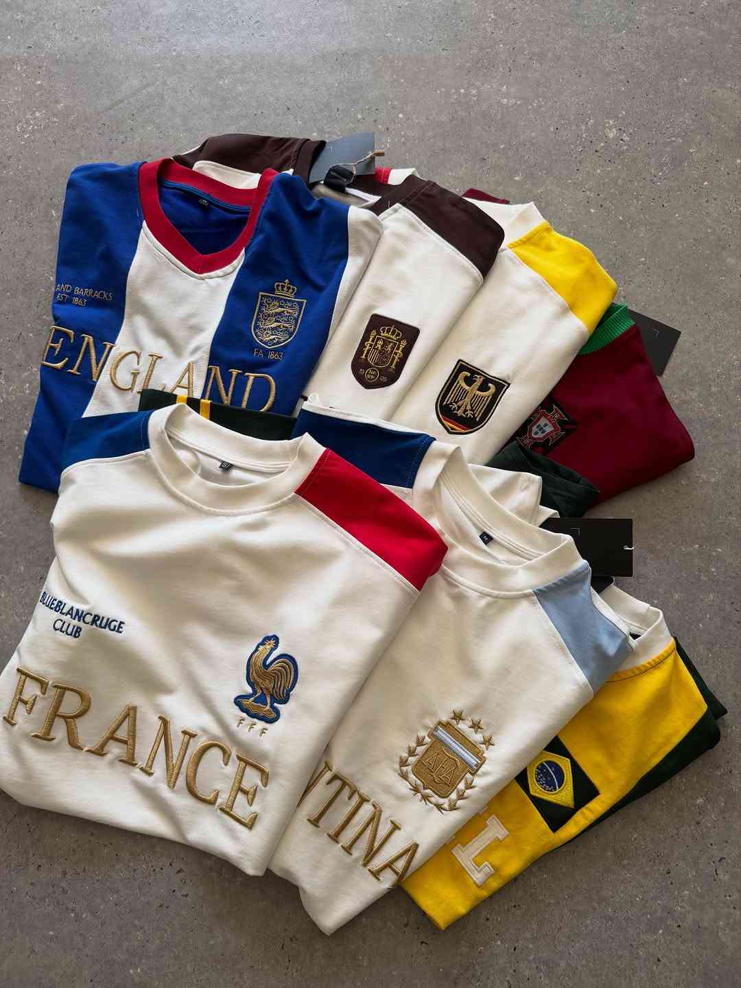 تي شيرت منتخب فرنسا🇫🇷


**إذا كنت صاحب هذا الإعلان وتريد حذفه لأي سبب، رجاءا أرسل رسالة إلى الدعم الفني**