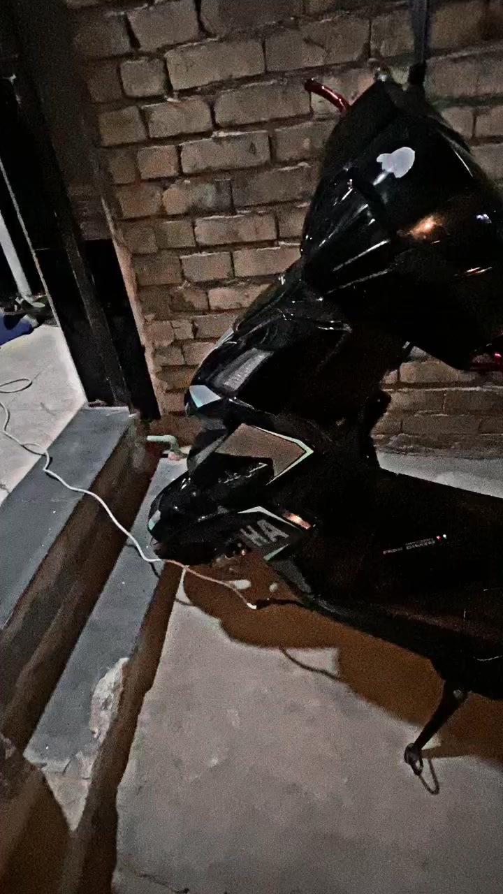 السلام عليكم دراجه سكنس شحن للبيع بطاريات جديده قبل اسبوع بدلتهن 6 شرط الفحص بيه هاي الكسر الي بل كفر الأمامي موضح بل فديو تحتوي عله 3سرع وماشالله سرعته فول دبل اشاره كلوبات فول بيه نضام البك الشحنه الوحده تمشيك اكثر من 50كيلو رايده 600 وبيه مجال مكان بغداد الاعضميه


**إذا كنت صاحب هذا الإعلان وتريد حذفه لأي سبب، رجاءا أرسل رسالة إلى الدعم الفني**