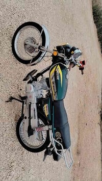 دراجة للبيع تايكر موديل ٢٤ مكفولة كفاله عامه كهربائيات كله شغاله اي نق...