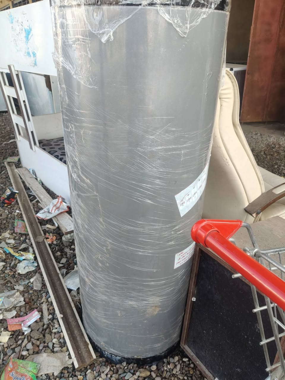 غراض نظيفه للبيع العنوان كياره للاستفسار الاتصال على الرقم التالي ***********
