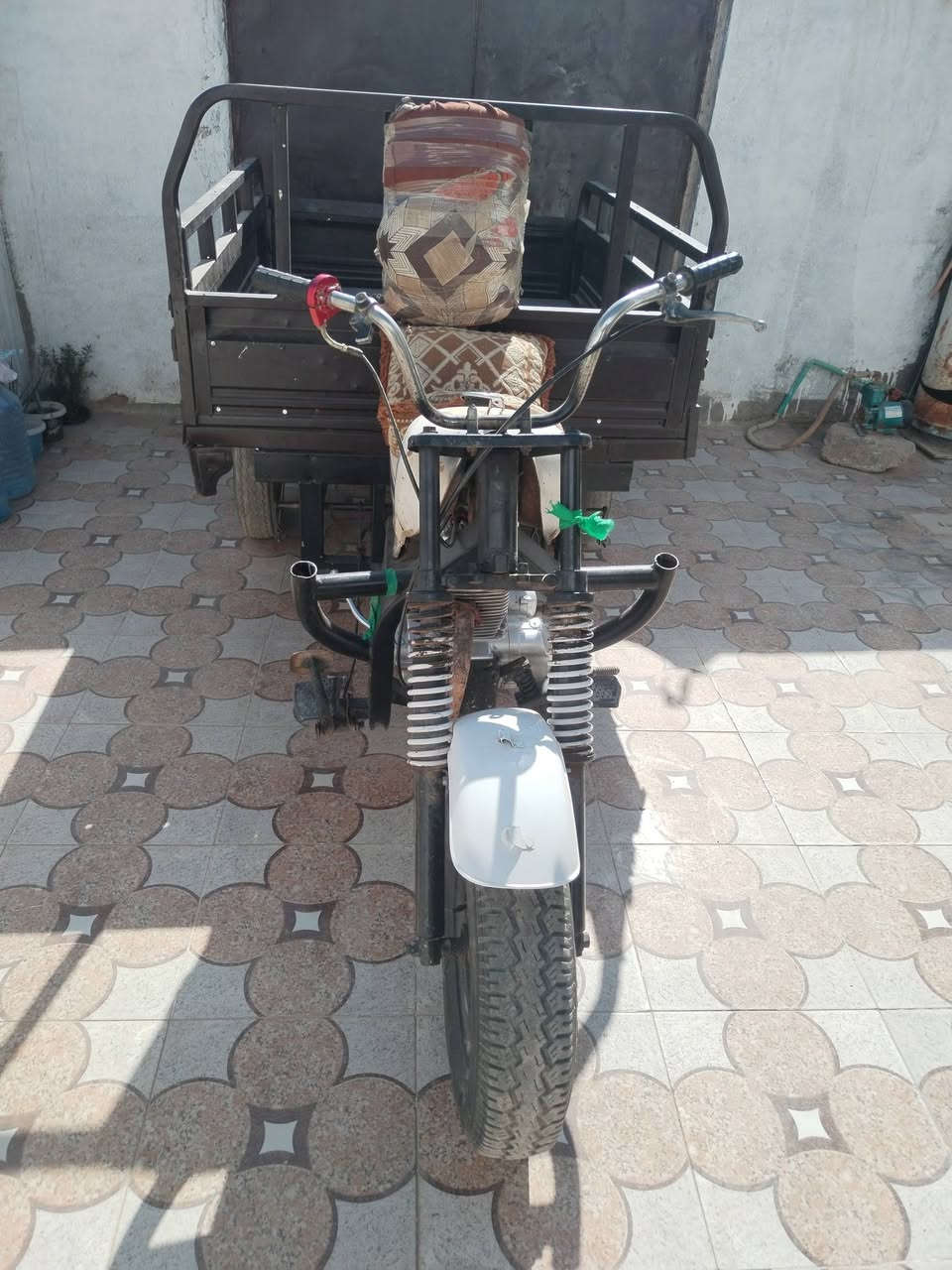 السلام عليكم ستوته البيع ماعوزه شي هندر واحد شغاله مكينه خير من الله بس اورقه ضايعه بل بيت سعره 650 وبيه مجال


**إذا كنت صاحب هذا الإعلان وتريد حذفه لأي سبب، رجاءا أرسل رسالة إلى الدعم الفني**