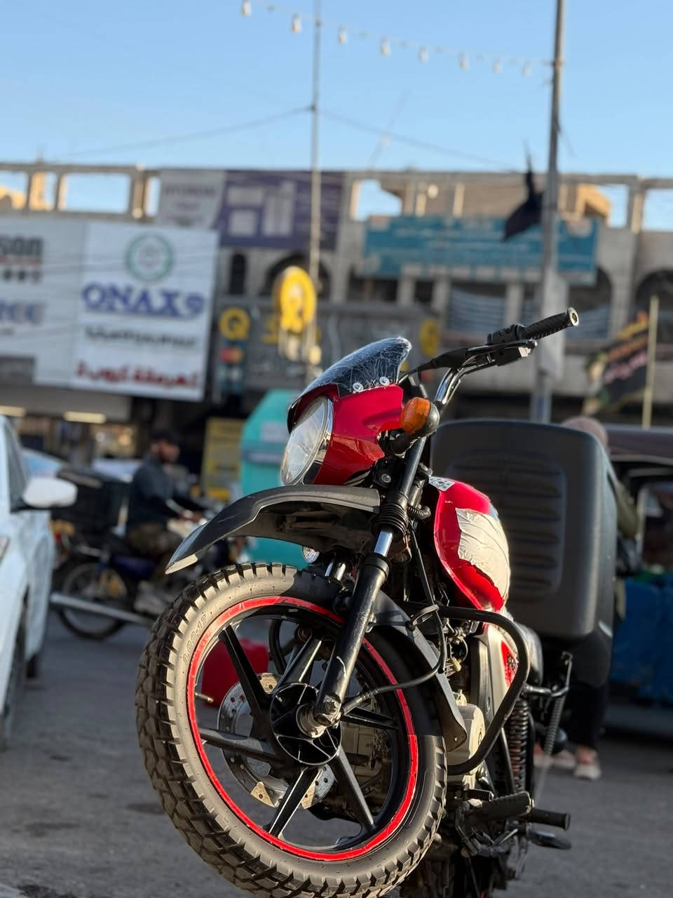 بوكسر 22مكاتبه ومنفيس وتكفل بكلشي مكينه خرسه شغل وطلع لشغل بغداد البياع850وبيهه 
‏‪***********‬‏
