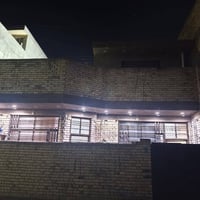 بيت زراعي • ١٠٠م • طابق ونص