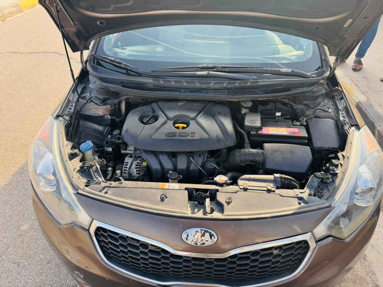 السلام عليكم  كيا فورتي 5 هاج باك موديل ٢٠١٤ وارد  للبيع    ..رقم بغداد انكليزي  فول مواصفات  
- حجم المحرك 1800  GDi
‎2- سلايد فتحة بالقمارة 
‎3-بصمات بالابواب والصندوك وبصمة تشغيل 
‎4- نظام ترحيب عند الاقتراب من السيارة في اليدات 
‎5-  اشاير بالمري 
‎ويل كب حجم16 
7- لايت امامي عدسة + زنون بلادي 
‎+ لد امامي + بلوجكتر   
‎_8 تحكم ستيرن اربع جهات +تدفئه+ كروس سرعة 
9_ نظام  قيادة سبورت+ نورمال كومفورت  ايكو 
‎10_كشن السايق كهربائي  ميموري حفظ وضعيات + كشنات جلد 
‎ تدفئة بالكشنات تبريد بالكشنات  الكشن الخلفي ثلاث قطع وقلاب وتدفئه 
‎سعرهه107 وبيها مجال 
‎السيارة اعلى فئة بالفورتي مواصفات فول الفول واحد على واحد EX 
رقم ***********
 المكان بغداد حي الجهاد
