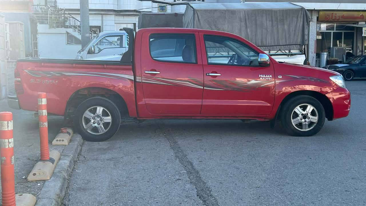 مەرزی 2011تۆماتیک ساق علووجە سەیارەکە کەفیلی مالی مەدەنی بەشەرت دوو پەڵە بۆیاخی هەیە مەکینەو گیڕی بەشەرت سعری110گەڵاو مەجالیکی کەم شوین دەربەندیخان ***********     ***********
