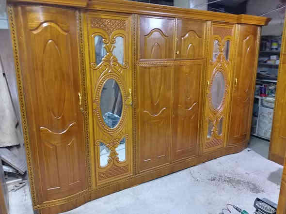 يالله 
غرفة نوم 6ابواب  طابق  وربع 
صاج تسكام 4ملم 

الضهر جرجوبة براغي 

كنتور ابواب منفصله 

الزاوية كنتورية برتفاع الكنتور 

الغرفة ستخدام شهرين فقط  
يعني جديده مال عرس
  
السعر 750 قغل 
 واصله ومنصوبة يعني شد ونقل مجاني  
جميع مناطق الحله 

العنوان حلة ناحية ابو غرق  
عامود165 شارع الامام مدخل فرع سيد رسول 

*********** 
*********** وتساب
