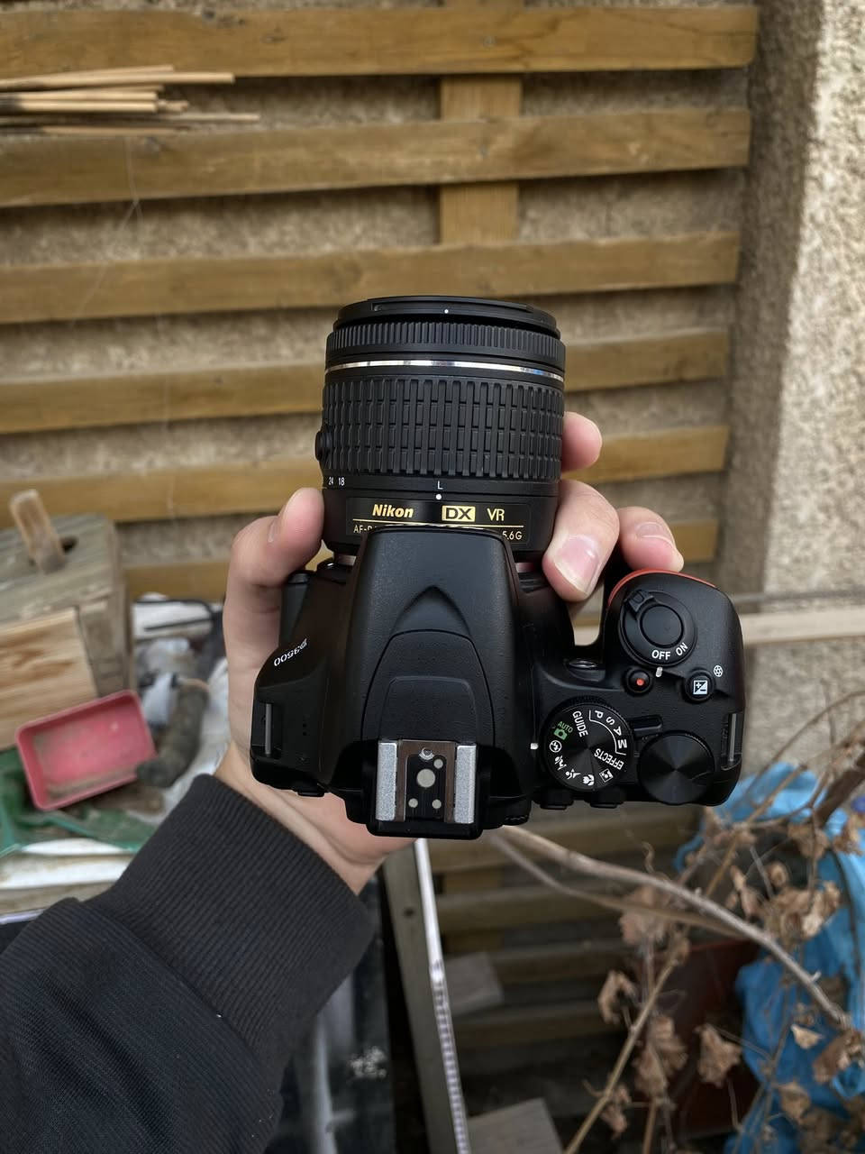 للبيع كامرا نيكون 3500 الحديثة السرعة ودقه وسلاسه فول بلوتوث نضافة 100% 
شتر 3 الف زيرو كارتونه 
ملحقات 
عدسه 18-55 VR مانع اهتزاز ام قفل حديثه 
شاحنة
بطاريه
كارتونه 
السعر 380 الف وبي مجال للطيبين 
مكان بغداد البنوك 
لايوجد توصيل


**إذا كنت صاحب هذا الإعلان وتريد حذفه لأي سبب، رجاءا أرسل رسالة إلى الدعم الفني**