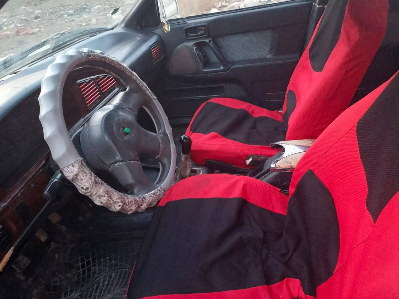 النتره موديل 1995 رقم ديالى تحويل مباشر سنويه 27 محرك وكير خير من الله  كهربائية شكله تدفه شغله تبريد عطل شواصي نضيفه  مكاني ديالى خالص السعر 28 بيها مجال ***********
