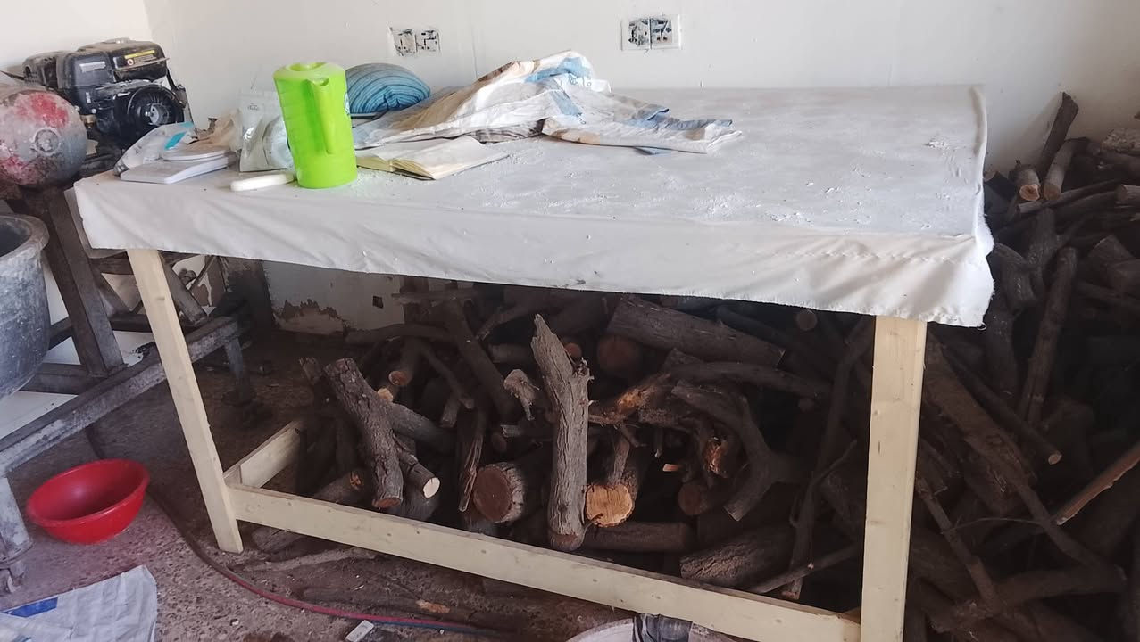 سلام وعليكم 
 غراض مخبز للبيع للاستفسار ***********
 بالمناسبة غراض كله جديد عدا عجانة مستخدمة

