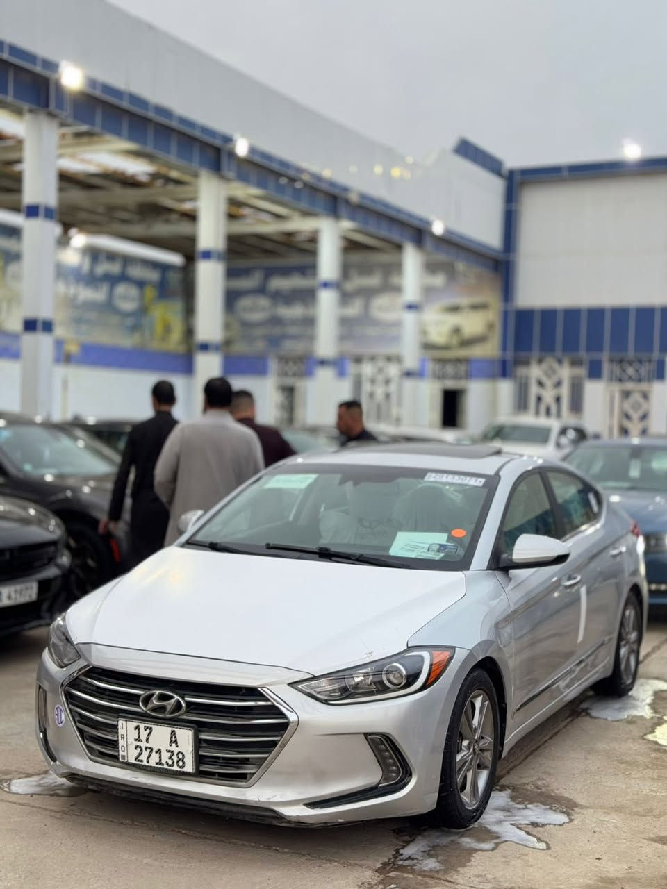 سلام عليكم للبيع او المراوس اللنترا  مديل 2018 مكينه 2000 دوش فول مواصفات السونار مرفق بلمنشور السعر 117وبيها مجال شي بسيط
فول مواصفات 1/1
1فتحه 
2شاشه كبيره 
3كشنات تدفئه تبريد 
4بصمه 
5كامره دواره 
6يدات نيكل
7رادار
8توقف ذاتي
9تخم تاير 
10حداديه جديد
الرقم للاستفسار ***********
