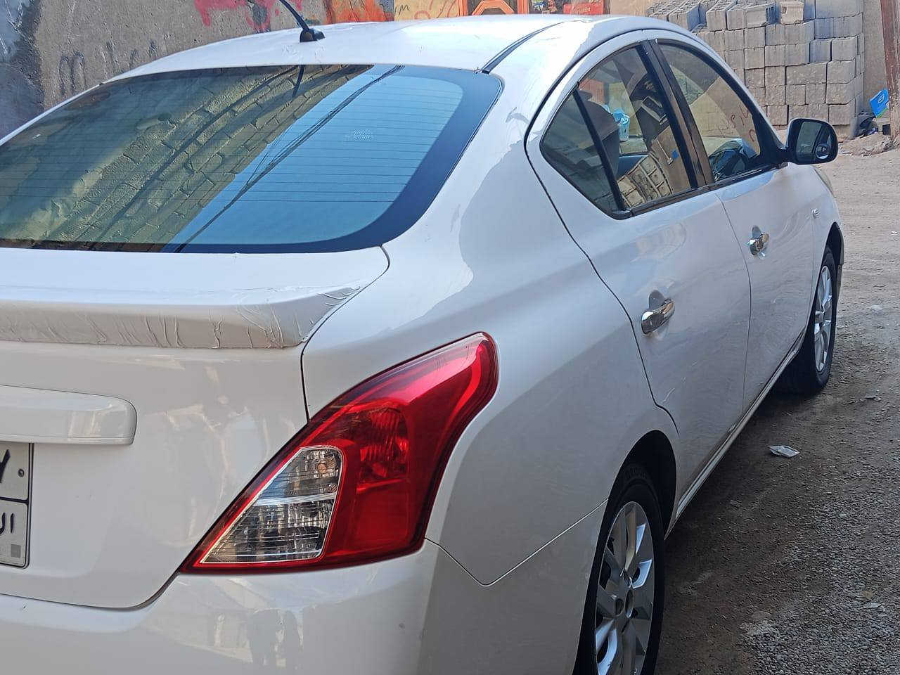 نيسان سني هندي 20 مكفوله من صبغ وتبدلي كير مكينه كفاله السعر 105 وبيهه مجال الطيبين البصره مركز مدينه 
***********
