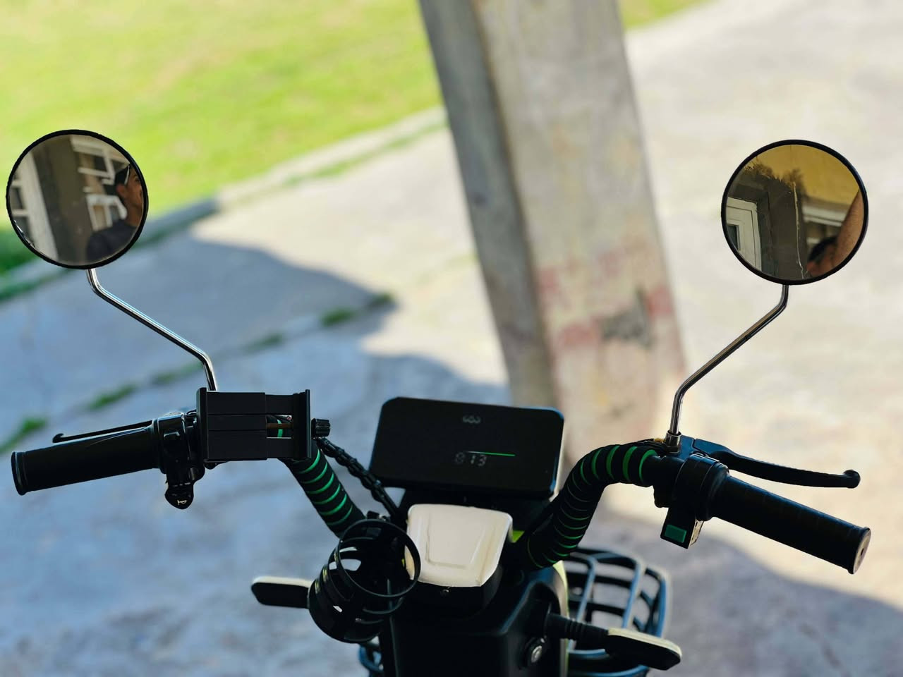 سلام عليكم للبيع دراجه شحن موديل 24 كامل من كلشي كله شغال حجم 20 
1تشغيل عن بعد 
2نضام سرقه 
3شاصي اسود طافي 
للاستفسار اتصل وتدلل ***********
