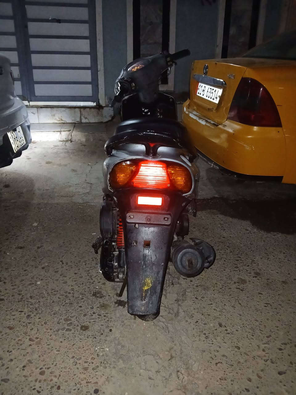 دراجه ماكس قجمه للبيع السعر  350 وبيها مجال دراجه كامله ما بيها اي نقص مكينته ناعمه  خرسة شلعه ومعدل جيب فيتر و افحص مكاني بغداد الدورة  الرقم  ***********

