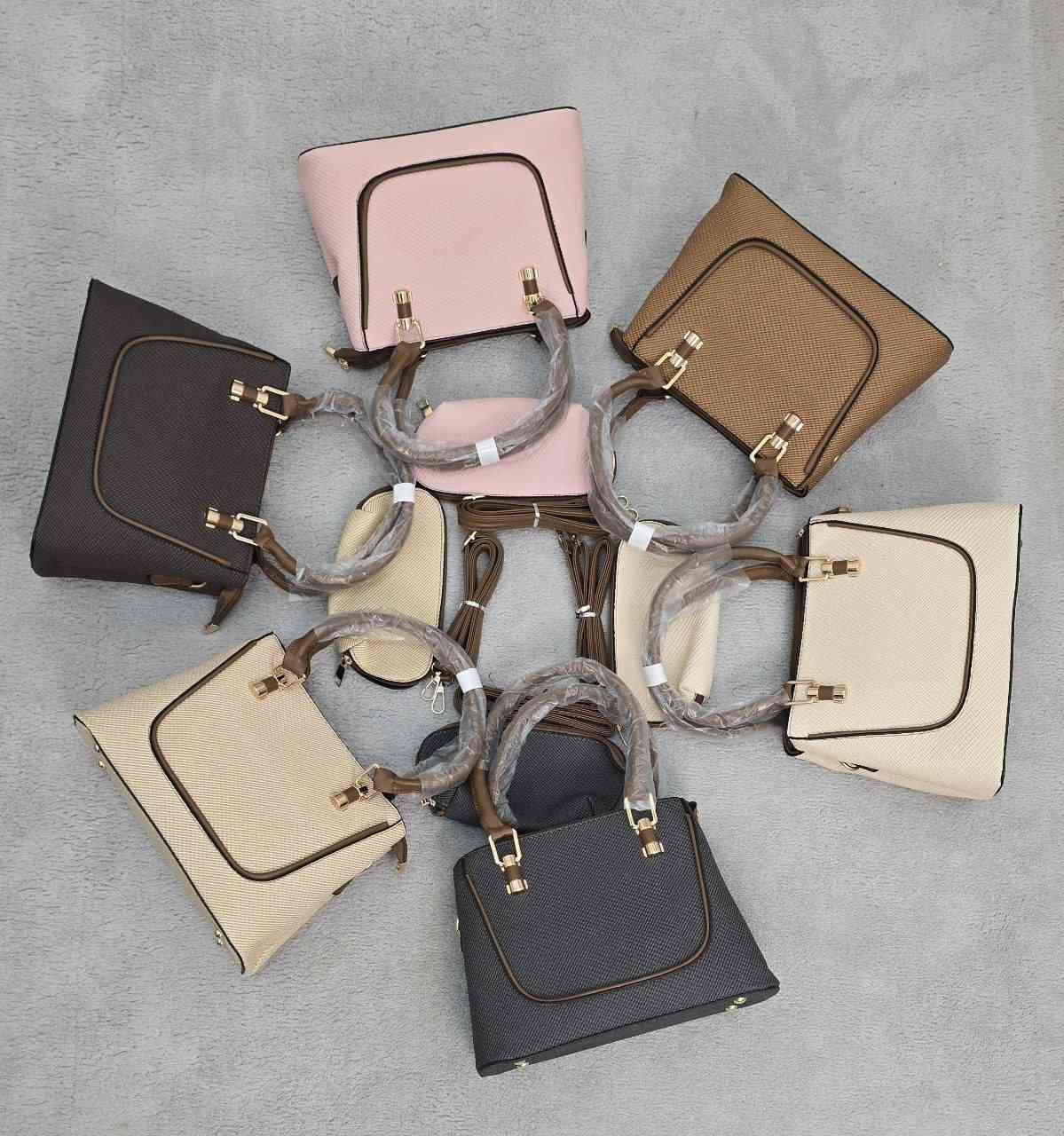 يتوفر حقائب نسائيه ومفرد جمله اقل درزن نص درزن وفحص امام المندوب
https://t.me/+QqKChONm9tpiNGUy


**إذا كنت صاحب هذا الإعلان وتريد حذفه لأي سبب، رجاءا أرسل رسالة إلى الدعم الفني**