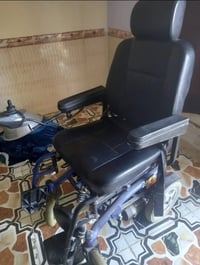 ، عربانه شحن للبيع ، شغاله و كامله ، استعمال قليل ، مستعجل على بيعته ،...