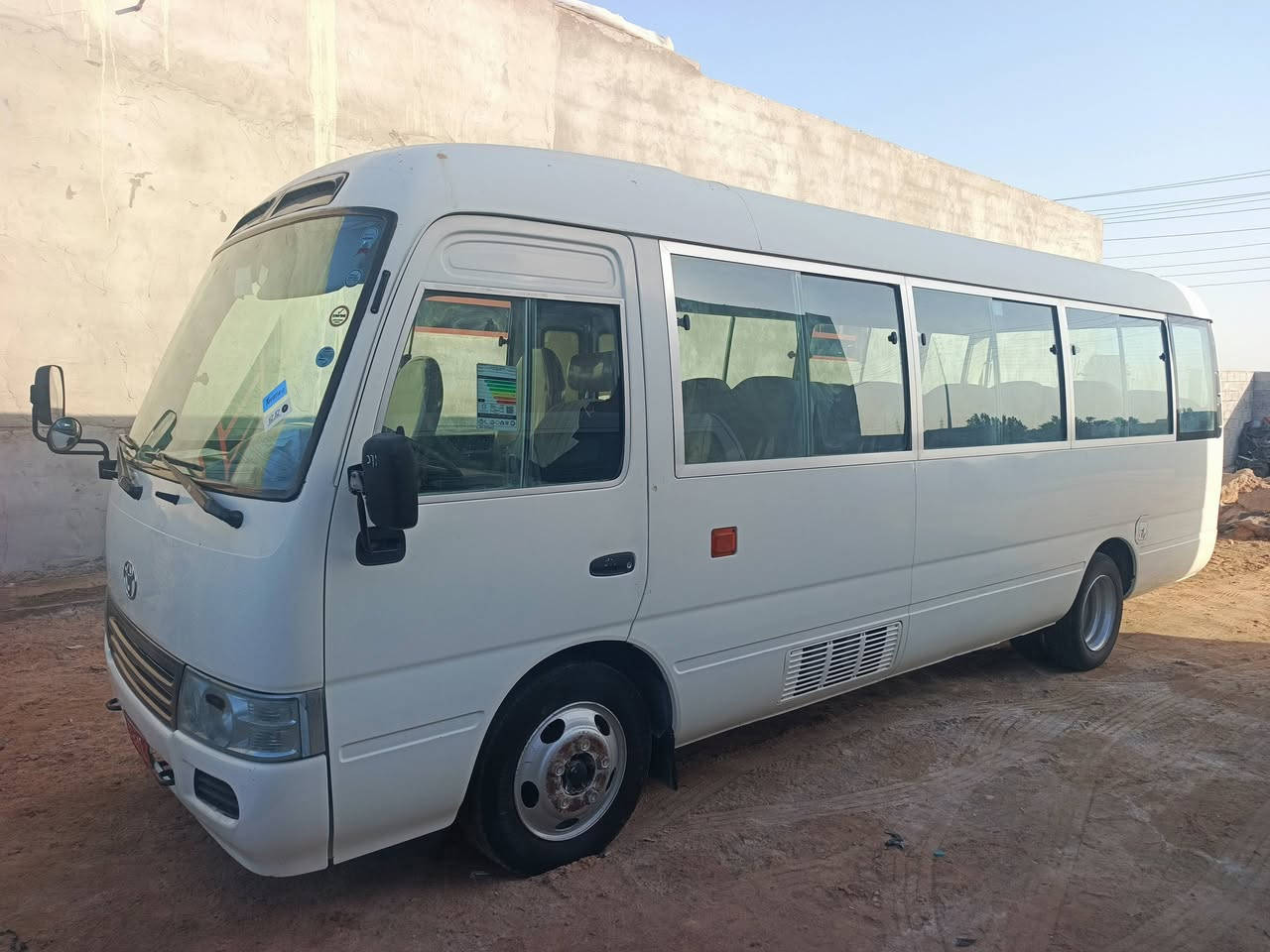 السلام عليكم 
كوستر كاز للبيع مديل 2015 جاهزه من كلشي 
مكان البصره رقم شمالي رقم ***********
