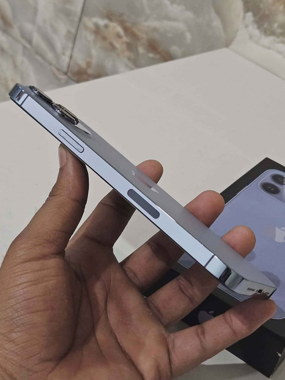 ايفون 13 برو ماكس 
تك شريحه نموذج M
ذاكره 256 بطاريه 85
كفاله عامه نضافه 100%

سعر خاص 
واتساب فقط *********** النجف, العراق
