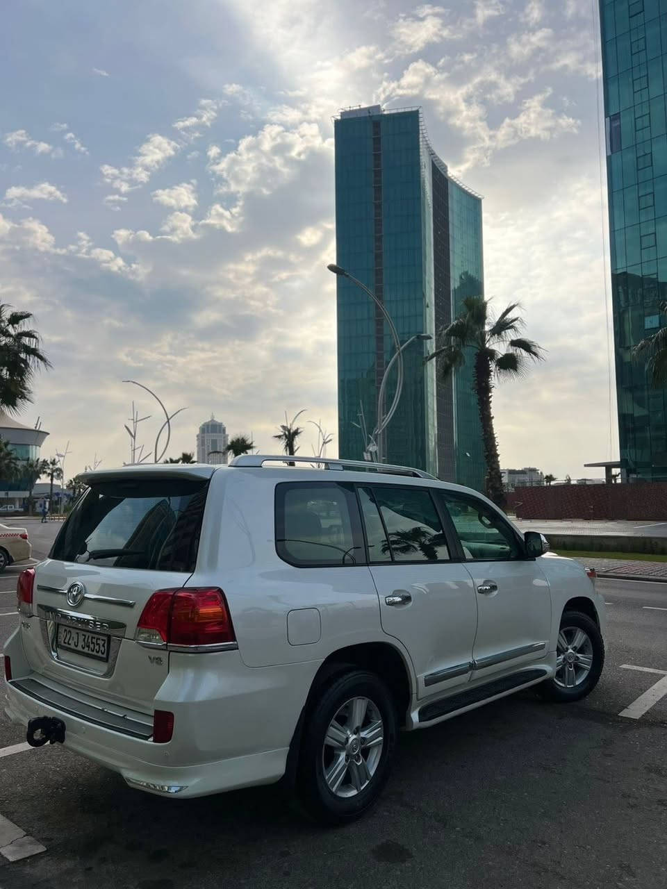 ارخص سعر ٣٦٧ ورقة قفل 🔏🔥🔥
لاندكروز ٢٠١٤ بريم اصلي ٨ سلندر ٤٦٠٠ 

ماشية ١٦٠ الف كم حقيقي 
رقم و سنوي هزه فحص جديد بسمي 

سيارة بدون صبغ بدون حالوب مكانين بارد فقط 👋🏻👋🏻

محرك ٨ سلندر ٤٦٠٠ ممفتوح برغي 

مواصفات// 
فتحه. ثلاجة. ٨ ارباك. حساس. كشنات جلد و كهرباء. 
بخاخ زراك. تحديد سرعة. داخل ساج. كاميرا… 

مكان سيارة اربيل// *********** واتس آب ☎️☎️
