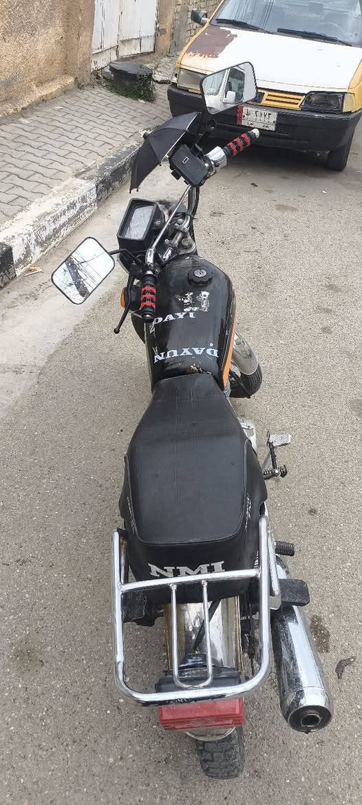 دراجه ايراني للبيع سعر 300وبيها مجال محرك 125 4كير لاتبخير لانضوح مكان بغداد الحسينيه مال راشديه *********** متوفر واتس اب
