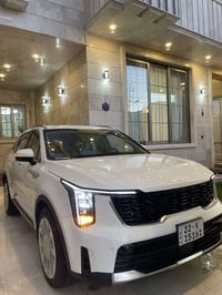 سورنتو ٢٠٢٥ • فول بانوراما • مقاعد جلد