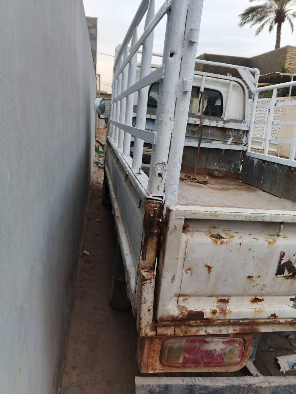 السلام عليكم كيا فونتيره موديل 1997 رقم بابل رقم شاصي شعار كمركي مثبت بلسنويه محرك مكفول من تبخير وتنقيص كير مكفول حداديه سياره شويه ارادلها ترتيب جماليه كهربائيات شغاله
بيها فطر بلقوطيه 
سياره جاهزه للعمل ماعدا باور ثكيل
السعر 39 وبي مجال قليل 
المكان حله/مركز المدينه
***********
