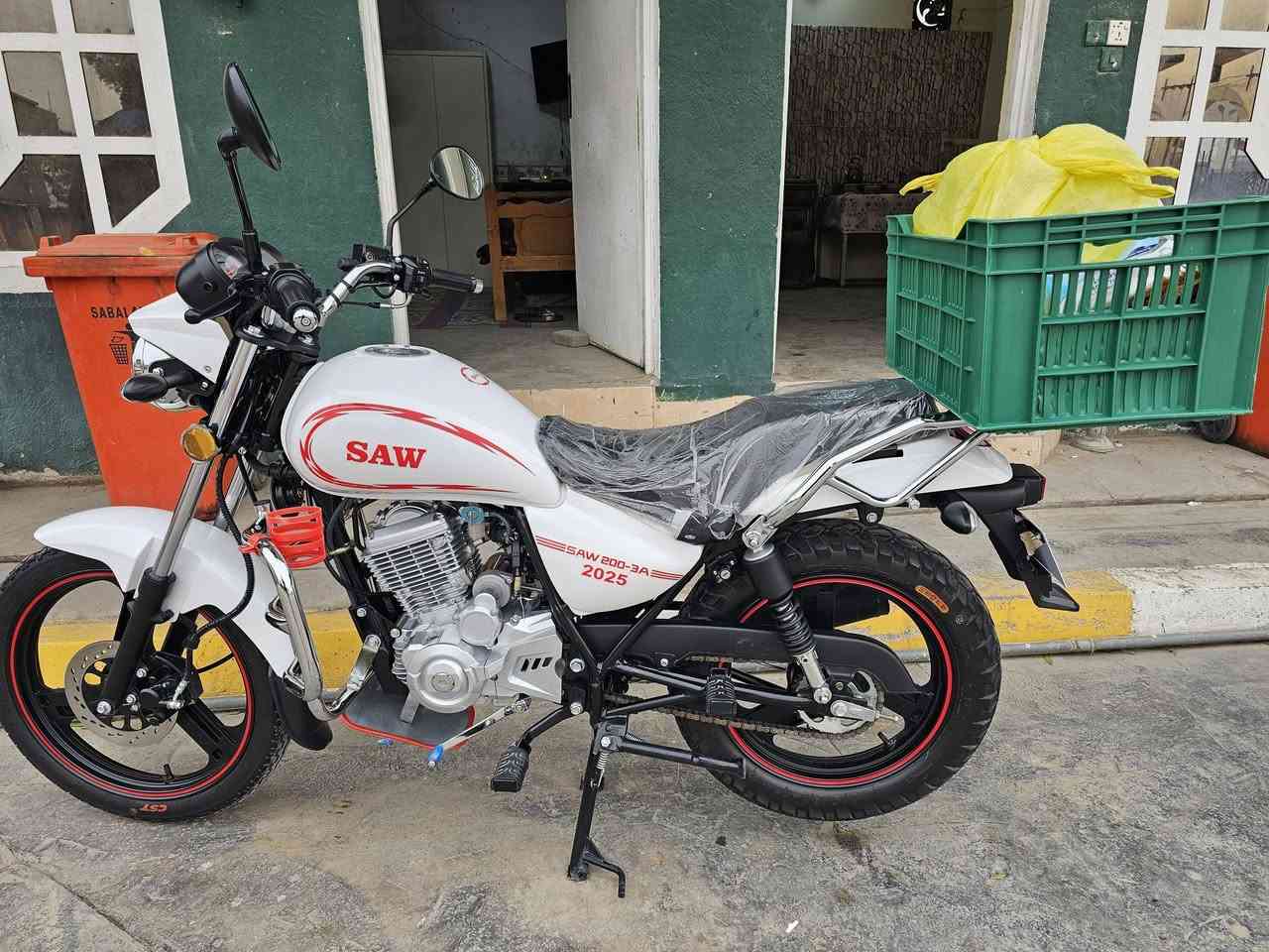 السلام عليكم
ماطور 2025جديد ماشي 2000
للبيع 
***********
