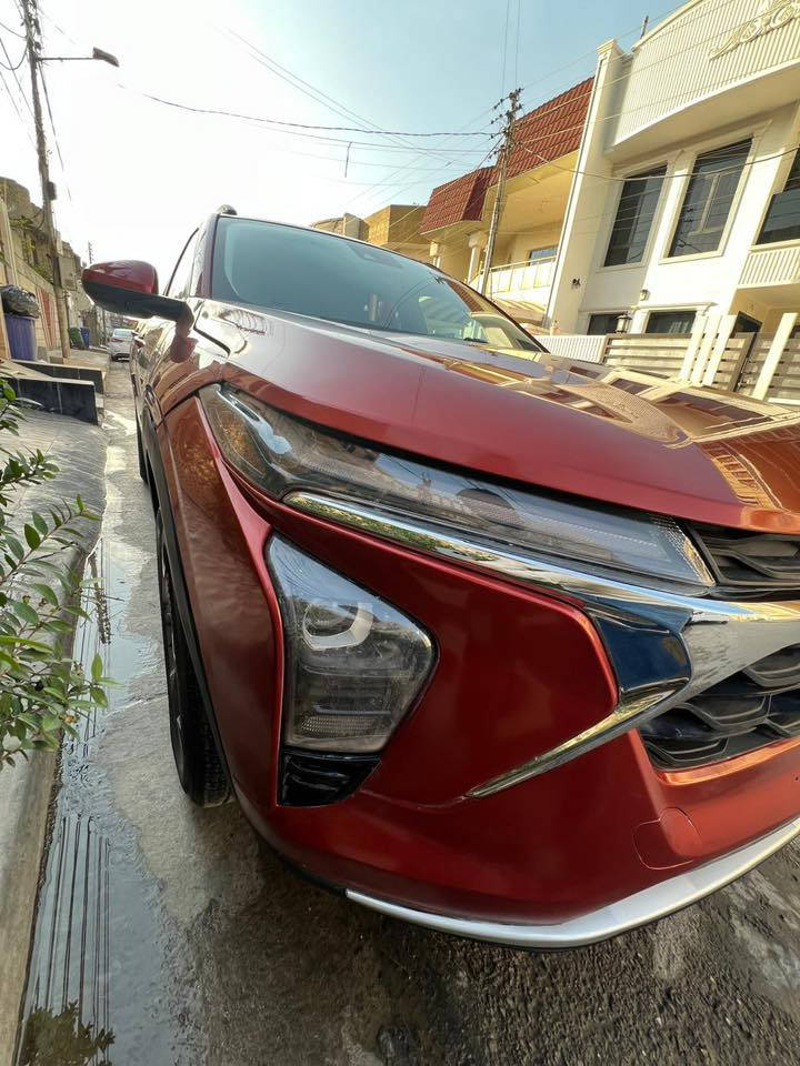 شوفرليه تراكس 2024 – مواصفات عالية

سيارة أنيقة ونظيفة، استخدام شخصي
ماشية 21 ألف كم فقط
بدون رقم – ترقيم بغداد

المواصفات:
• بصمة تشغيل (Keyless)
• شاشة كبيرة حديثة
• كاميرا + سنسرات
• تحكم بالمقود
• نظام ECO للوقود
• مكيف ممتاز
• ثبات عالي وقيادة ناعمة
• داخلية مرتبة جداً

ملاحظات بكل شفافية:
• الجامَلغ الأمامي مبدل
• البندر مبدل
• بيها صبغ تجميلي
• توجد بعض الملاحظات البسيطة تُذكر عند المعاينة

السعر: 160
قابل للتفاوض للجادين فقط

📞 ***********
