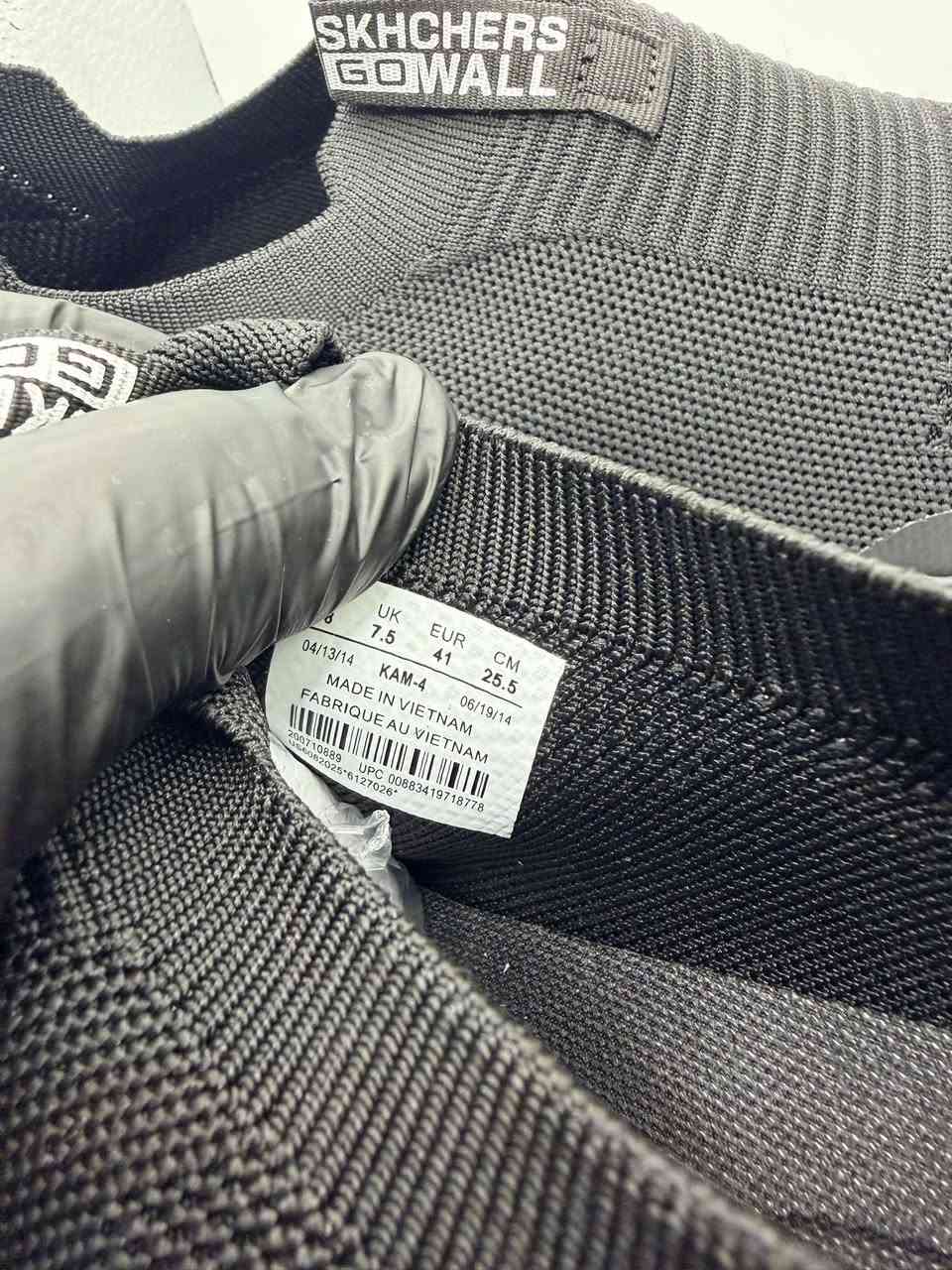 > 🔥 عرض صدمة وما يتتفوت! 🔥

> جبتلكم أحلى وأرقى حذاء سکیچرز (Skechers) أصلي درجة أولى 👟✨

> بالکوالیتی الخرافية وبهل السعر الرخيص اللي ماتلكو أي مكان بالعراق!

> الحذاء طبي، يجنن ومريح كلش للبس اليومي والمشي الطويل.

> 📏 القياسات المتوفرة: من 41 إلى 45
————————————————————
> 🎨 الألوان المتوفرة (3 ألوان تخبل):

> 1️⃣ أسود صافي (ساف ڕەش)

> 2️⃣ أسود بأسفل أبيض (ڕەش ژێر سپی)

> 3️⃣ نيلي بأسفل أبيض (نیلی ژێر سپی)

————————————————————

> 💰 الأسعار:

>  * القطعة الواحدة: 25 ألف دينار بس!

>  * قطعتين: 45 ألف دينار بس!

>  * ثلاث قطع: 60 ألف دينار بس!

————————————————————

> 🚚 والأحلى من هذا كله: التوصيل مجاااني لكل محافظات العراق! 🇮🇶

> ⏳ العرض لفترة محدودة، الحقوا اطلبوا هسه حتى يوصلكم الطلب لباب البيت بأسرع وقت!

> 📩 للطلب والاستفسار، يرجى مراسلة هذا الرقم على الواتساب 
أو الفايبر:

> 📞 ***********

#skechers #baghdad #iraq #najaf #basra #sports #shoes #original
