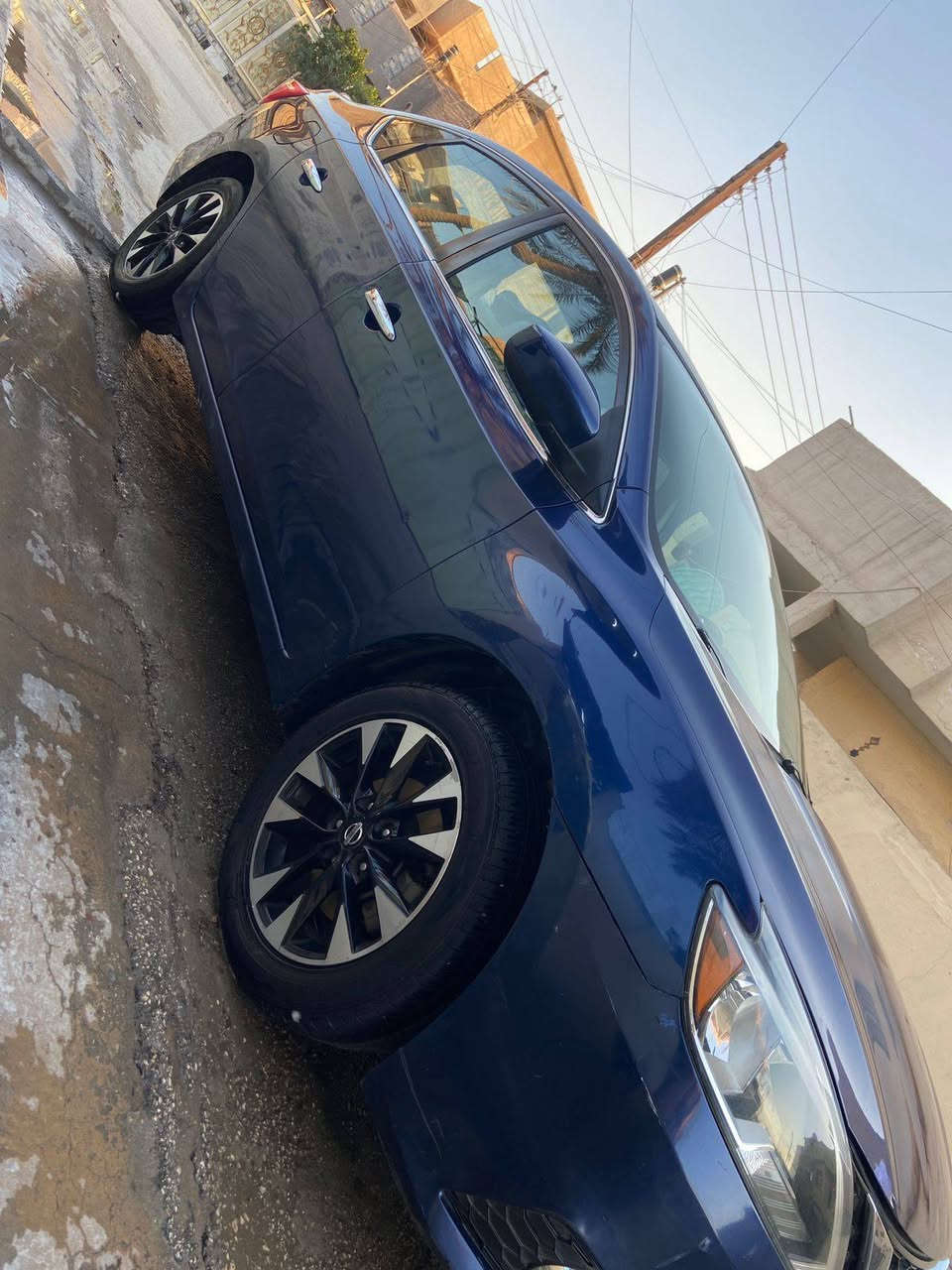 السلام عليكم  نيسان سنترا ٢٠١٩ حادثهه موضح بصور مواصفات ( بصمه + بصمة ابواب + زائد بصمه جنطه شاشه كبيره تحكمات  ستيرن مثبت سرعه  نضام ايكو )  كير محرك بلادي   السعر 105  وبيه مجال بسيط للشراي ***********
