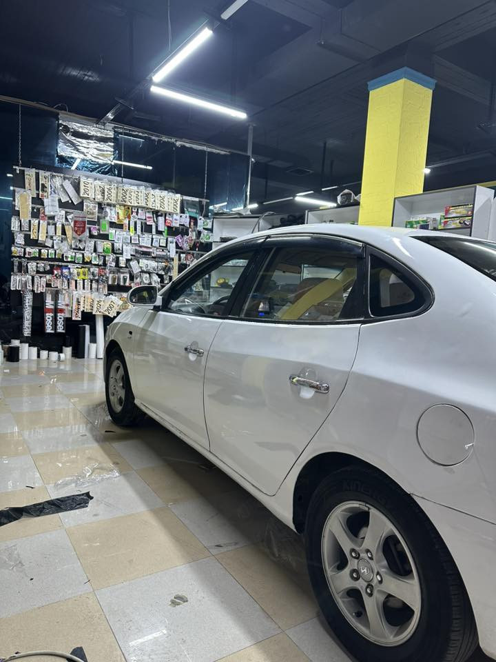 ئەڤانتی 
٢٠٠٩
کامل کامل مەسووف کراو
٣ گيچ
سەقف و گێڕ و مەکینە بەشەرت
٤ تایە و ویلی لۆک
هار چاڵەو ١٠٠$ بشکێنە 
١٦ی دیکشن بەرز
فوول فوول بەس سڵاید نییە
کوشن جڵد و هیتەر
بۆ ٢٥٠ مەسرەف مەگەڕێ
سعری ٥٣ گەڵاو مەجال
0750 171 5950
