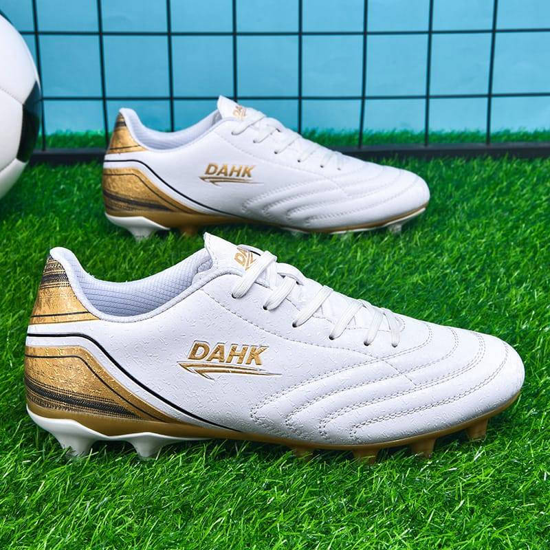 حذاء رياضي جديد
القياس 39 
السعر 15 وبي مجال للشراي


**إذا كنت صاحب هذا الإعلان وتريد حذفه لأي سبب، رجاءا أرسل رسالة إلى الدعم الفني**