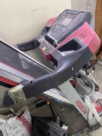 جهاز جري يتحمل 130 كيلو حقيقي اخذته جديد قبل شهرين ب290 الف وهسة عارضه...