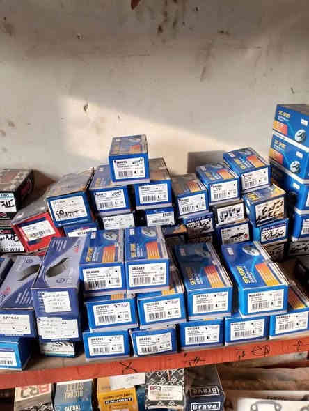 تم وصول دسكات+بونزات مرزي و كورلا درجه 1 
فيت بمب غزال+فيت بمب كورلا حديث 
بلكات 16 ليزري سن طويل نوعيه درجه 1 
واير بلك كورلا90 مارك ونجي نيسان صني بطه
يوجد جهاز تنضيف نوزلات و فحص فيت بمب 
زورونا تجدونا بخدمتكم الزاب الحي الصناعي 
الاتصال ***********
