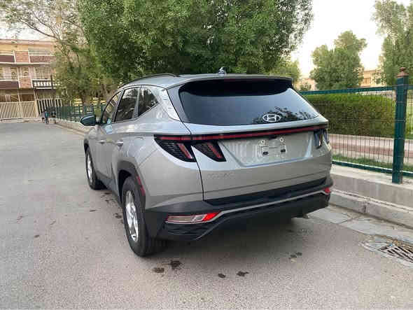 توسان وارد امريكي ٢٠٢٣ 
لون رصاصي مميز 
حادث امامي موضح بالصور
تبديل وصبغ بنيد وجاملغ ايسر فقط 
عداد ٤٠٠٠ مايل
ايرباك ستيرن طاك فقط 
شاشة كبيرة لمس 
سستم صوت BOSE
كاميره خلفيه 
كراسي السائق كهربائي
كراسي مدفاية
تشغيل عن بعد
رادار امامي وخلفي
حساس تجاوز
اشاير بالمري
اضوية امامية زنون العلوي والسفلي
بگ لايتات لد LED
الأنارة الداخلية  لد LED
الجنطة كهرباء
 انظمة قيادة  متعددة
مكان السيارة بغداد الدوره
السعر 163 بدون رقم 
*********** بغداد
