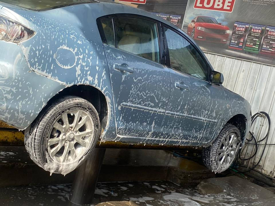 السلام عليكم مازدا 2007 بيها كير ومكينه ابو الجف يرادلها ترتيب شويه صدر مع ملاحظات السعر المطلوب 38 بأسمنا السياره رقم جديد وتحويل جديد العنوان بغداد بلديات رقم الهاتف *********** اذا امراوس هم يرهم بعد القناعه تحياتي واسف ع الاطاله
