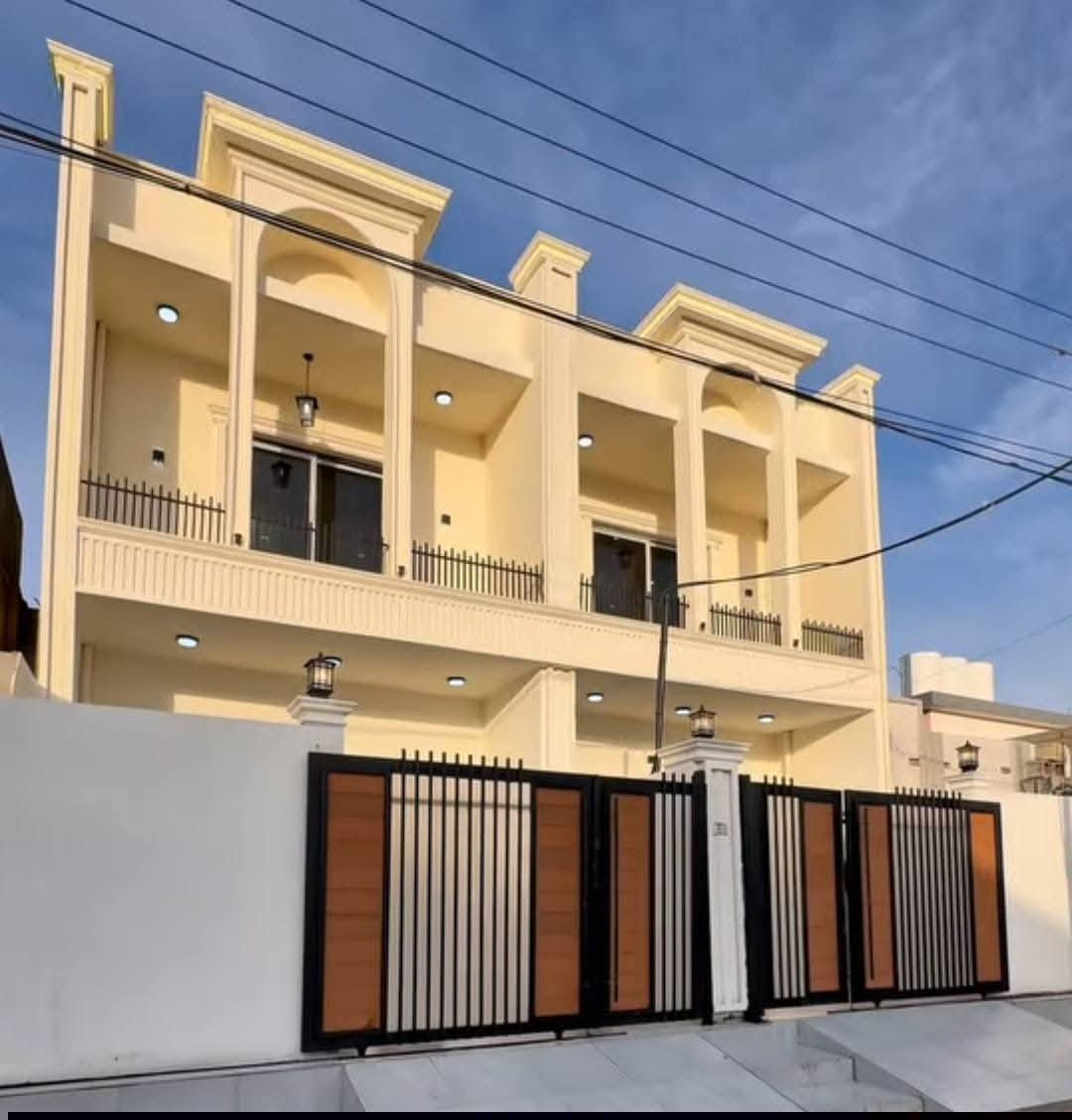 دار للبيع طابو صرف طابقين بناء حديث فول مواصفات سقوف مغربيه دكتات نضام كاميرا واجهه ملكي
طابقين كامل يحتوي على ثلاثة غرف نوم واستقبال ومطبخ وصحيات وهول وبيتونه 

موقع حي الأسرى خلف جامع العدل 

السعر الاتصال ***********
او مراجعة مكتب القاسمي للعقار فرع٣ عنوان المكتب حي الأسرى مقابل صيدلية الجواهر
