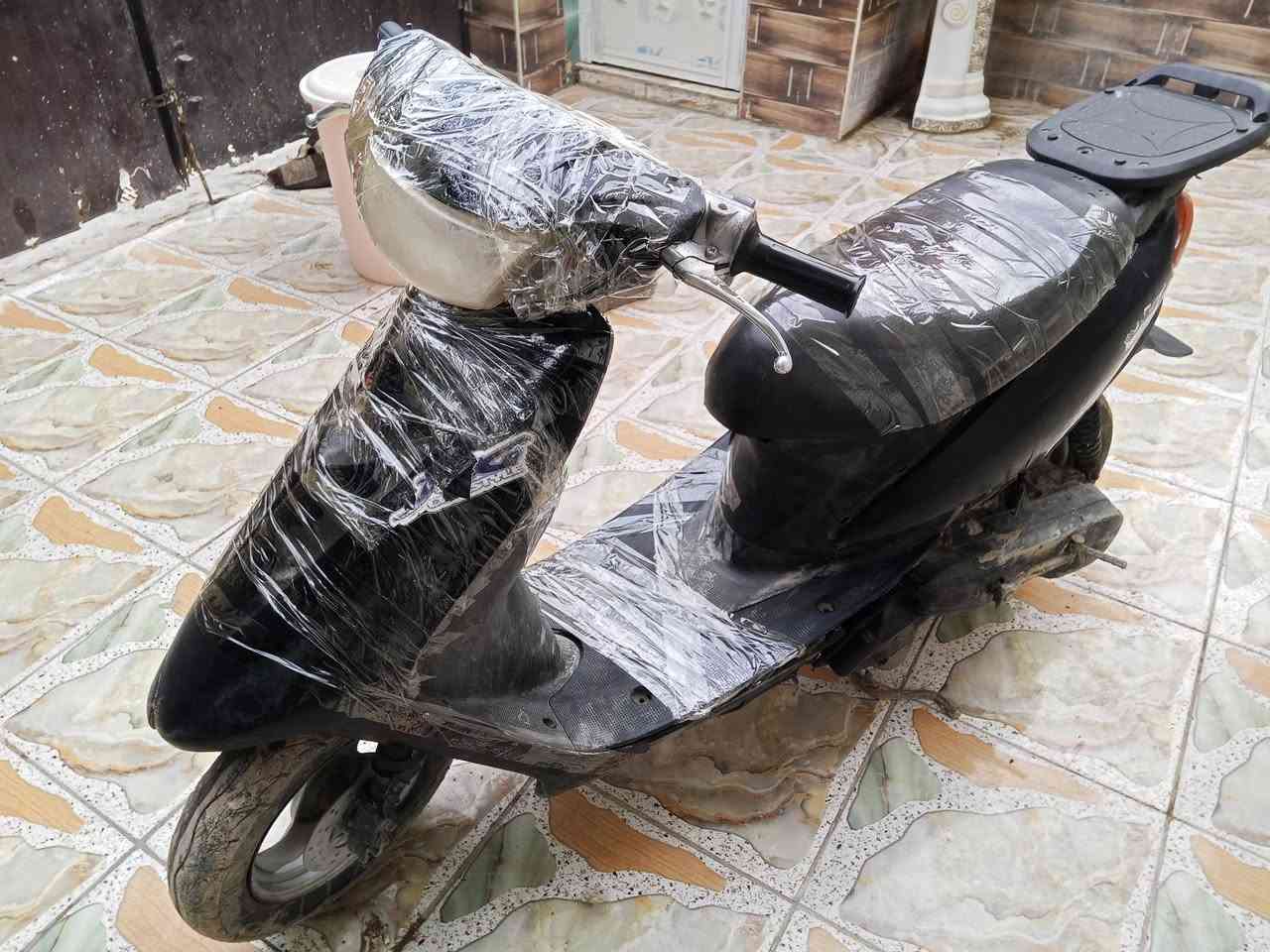 دراجه عصفوريه لبيع كفرات كامله كهربائيات شغاله لايت بك لايت السعر 250 مع المجال عنواني الناصريه الاسكان الصناعي الشراي ينتصل أو يراسل على هاذا الرقم ***********
