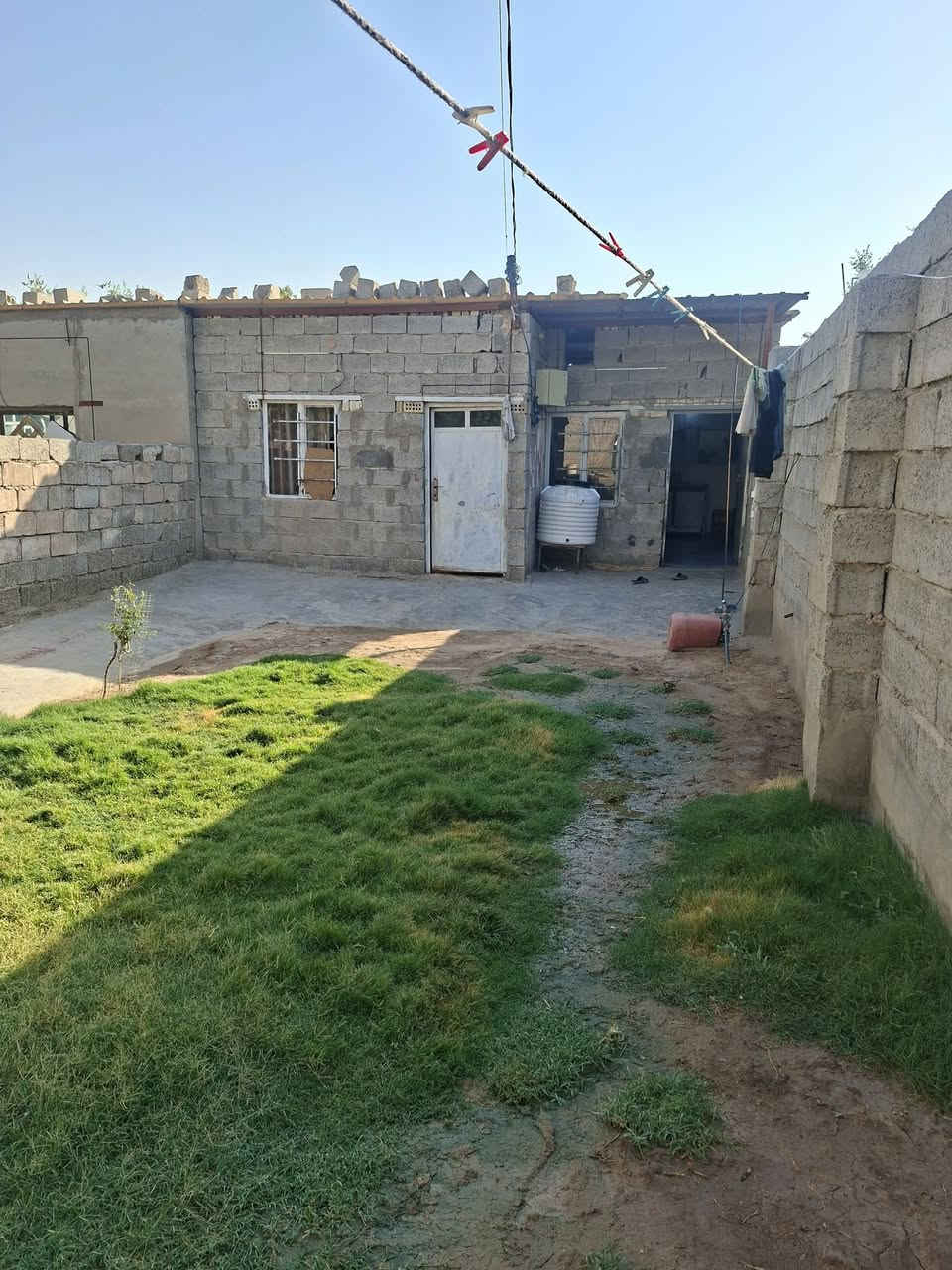 السلام عليكم
بيت بسيد عزال مساحه ١٥٠ للبيع 
للاستفسار الاتصال على رقم 
 ***********
