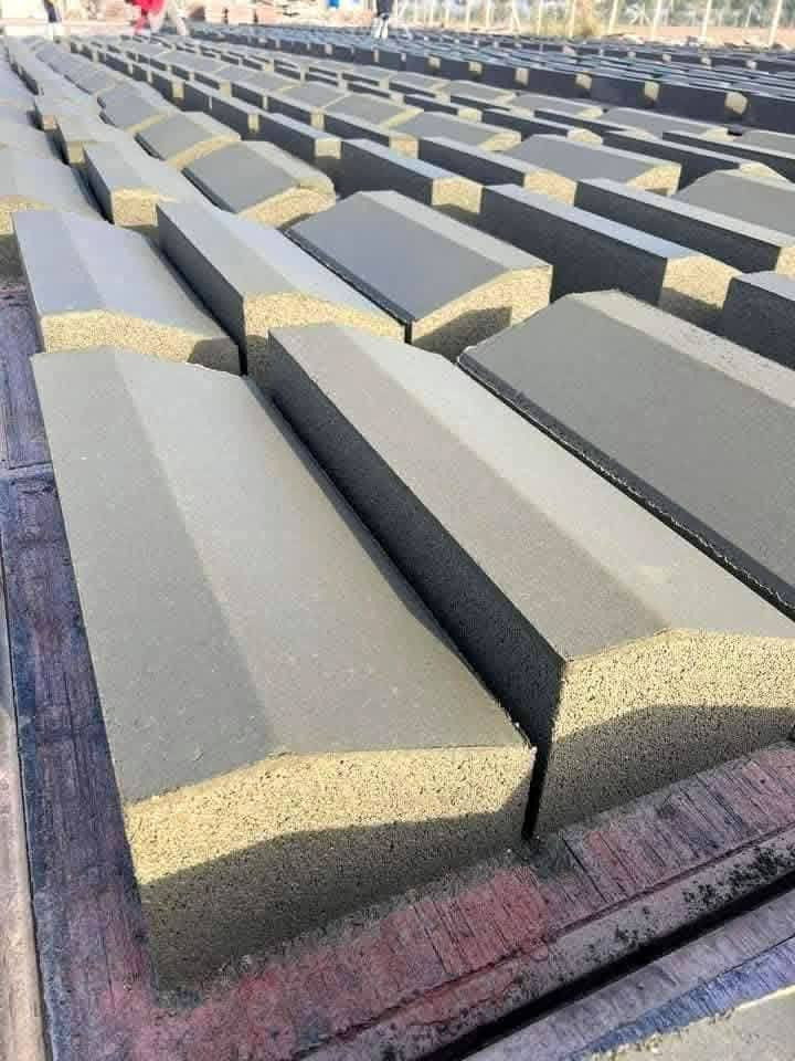 حياكم الله يوجد لدينا شتايكر ملون وعادي قياس 80*80//60*40/40*40كذالك يوجد لدينا بلوك اوتماتيك حراري للاستفسار الاتصال على الرقم ***********.
