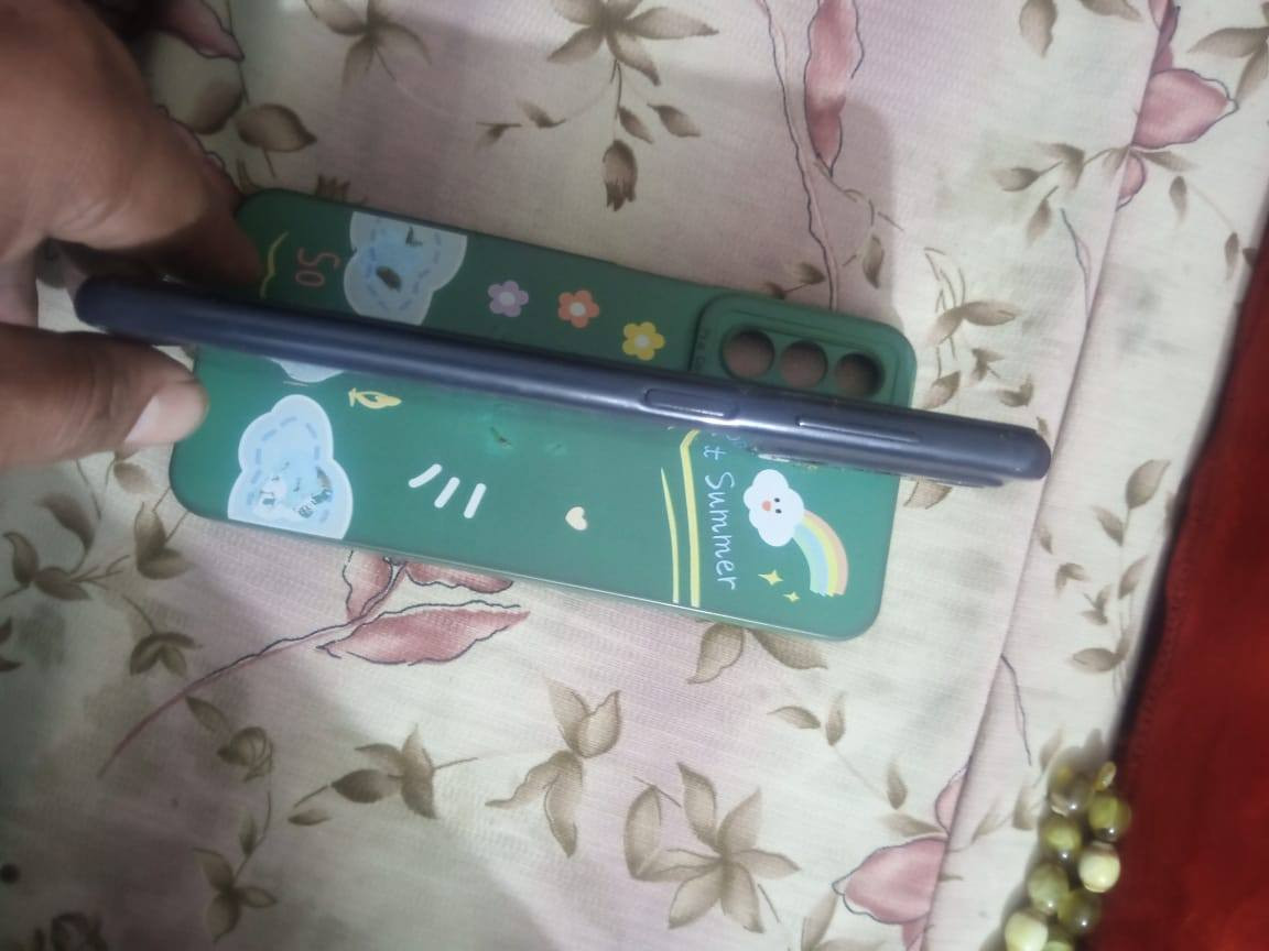 السلام عليكم سامسونج اي 23 جهاز نظيف جهاز مال بيت الجهاز سعر  150 وبي مجال مو شراي لا يتصل على هذا الرقم***********
