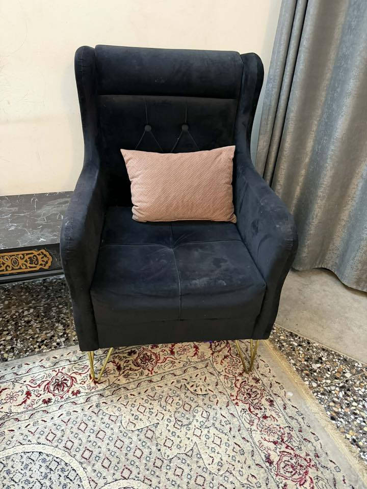 تخم ٧ مقاعد 
سعر ٢٢٥

0780 490 6979
