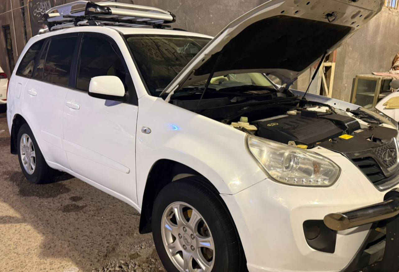 السلام عليكم 
سيارة تيكو 2013 للبيع
جاهزة كير ومكينه وحداده 
دواخل نظيفه تدفئه تبريد 
شاشه لمس.  تحكم ستيرن 
تنته شغاله  كهربائيات كله شغاله على بلاد 
سياره بيه درع امامي وخلفي ودوشمه كشنات ونايلون اصلي 
كشنات تدفئه  السيارة جاهزة رقم بصره وراعيه يريد تحويل 

السعر (58) مكاني البصره الشراي يتصل 
***********
