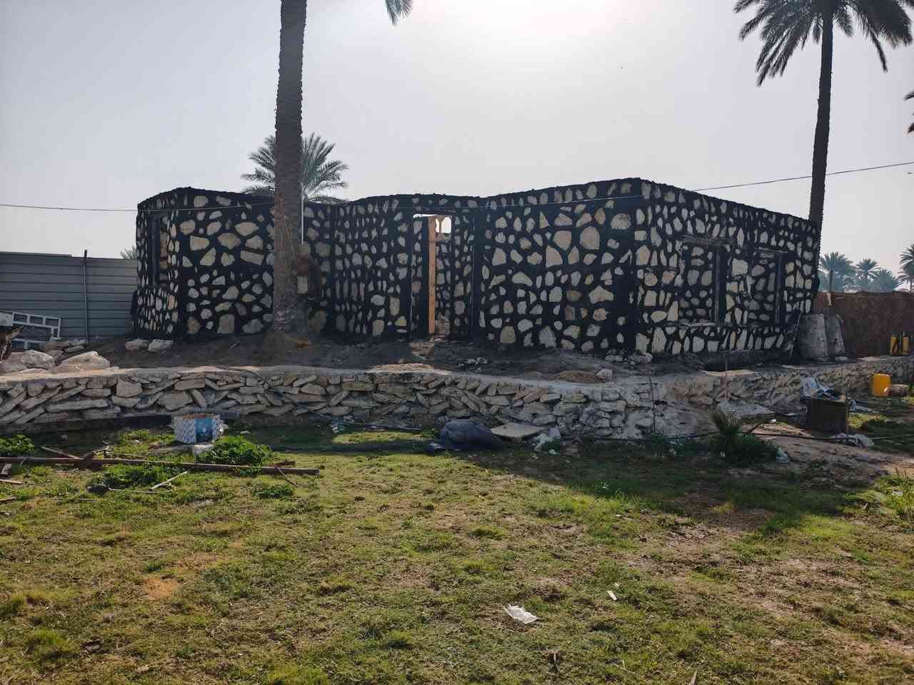 عمي الفقير وينه سعره البيت بس هيكل بدون سقف 200 متر المساحه  (12 مليون) البيت 150) متر 10 ملاين) البيت ميه متر 8ملاين) بلاش الله شاهد الفقير وينه ابو علي التميمي بخدمته الطيبين امام بسناب السياج المتر 26 كرسته وعمل  ) نشغل جميع المحافظات) لزم مبيت سكن العمال رقم الحجز واتصل بي واتساب *********** هم اسيا هم عندي *********** بي واتساب احجر وتدلل الله شاهد بلاش عمي
