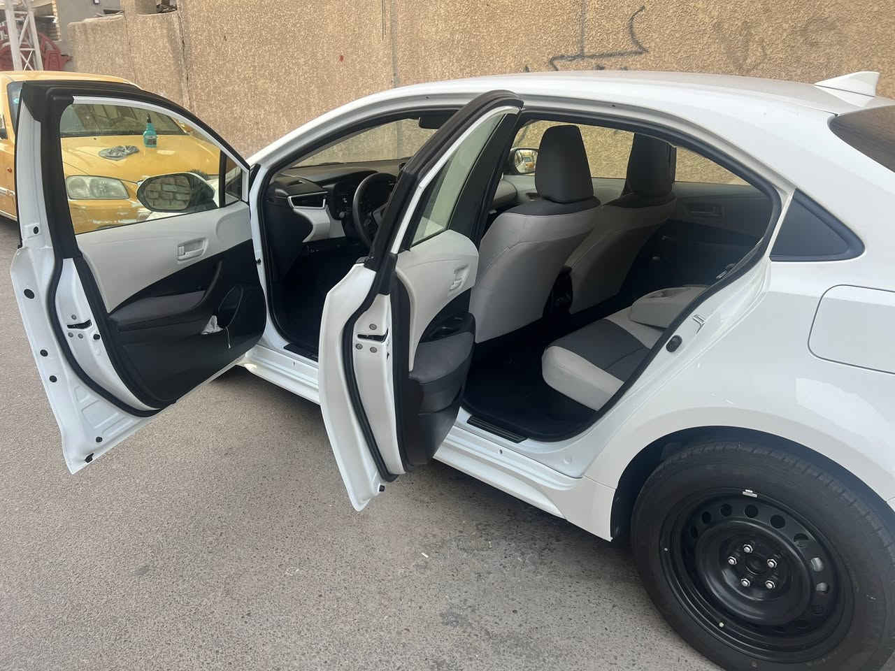 كورلا هايبرد وارد امريكي 2025
حادث موضح بلصور

ماشيه 2 ميل فقط يعني زيرو

مرقم بغداد 

مكاني بغداد

السعر 179 

***********
