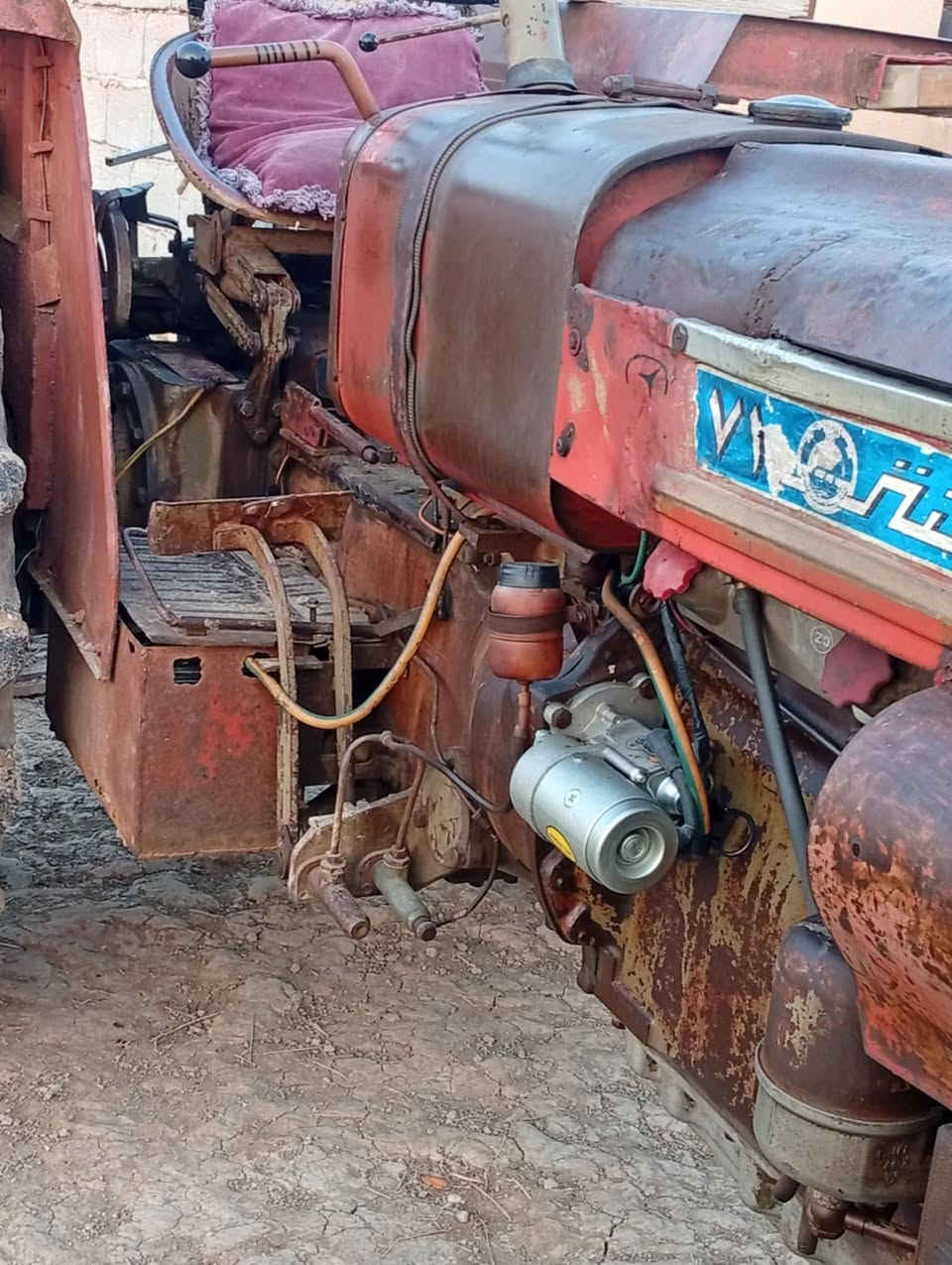 للبيع مكينه عنتر 88 كفاله عامه لتفاصيل على هاذه رقم ***********
