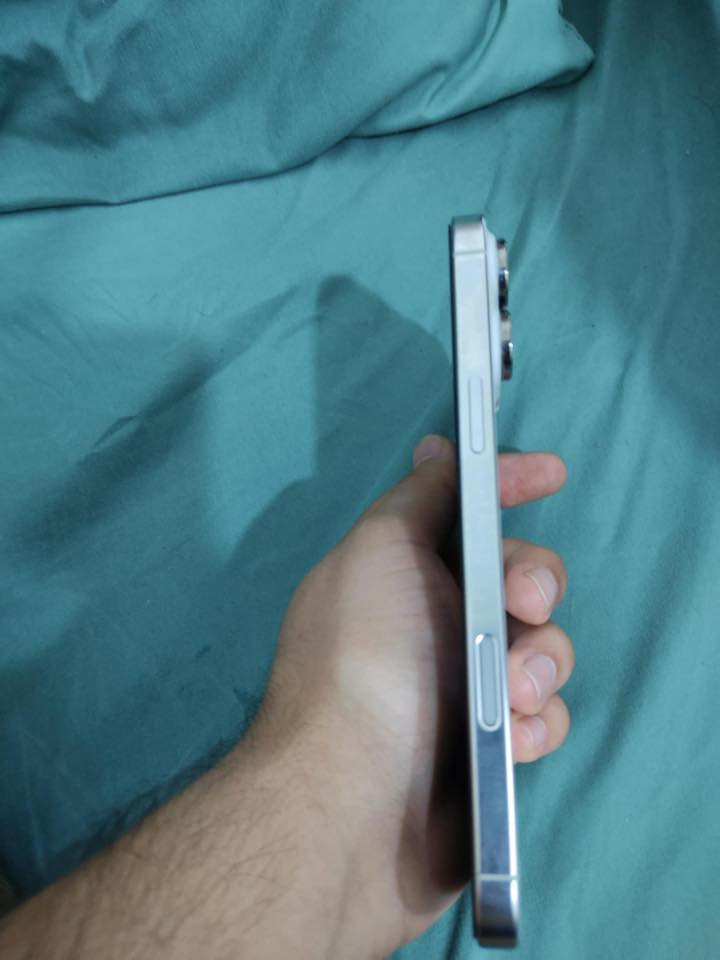 ايفون 16 pro max
اللون ابيض 
الذاكره 512GB
البطاريه 95%
ضمان ماستر شرق اوسط شريحه واحد 
نظافه 100/100
السعر مليون و 500 وبي مجال للشراي 
عنواني بابل لايوجد توصيل


**إذا كنت صاحب هذا الإعلان وتريد حذفه لأي سبب، رجاءا أرسل رسالة إلى الدعم الفني**